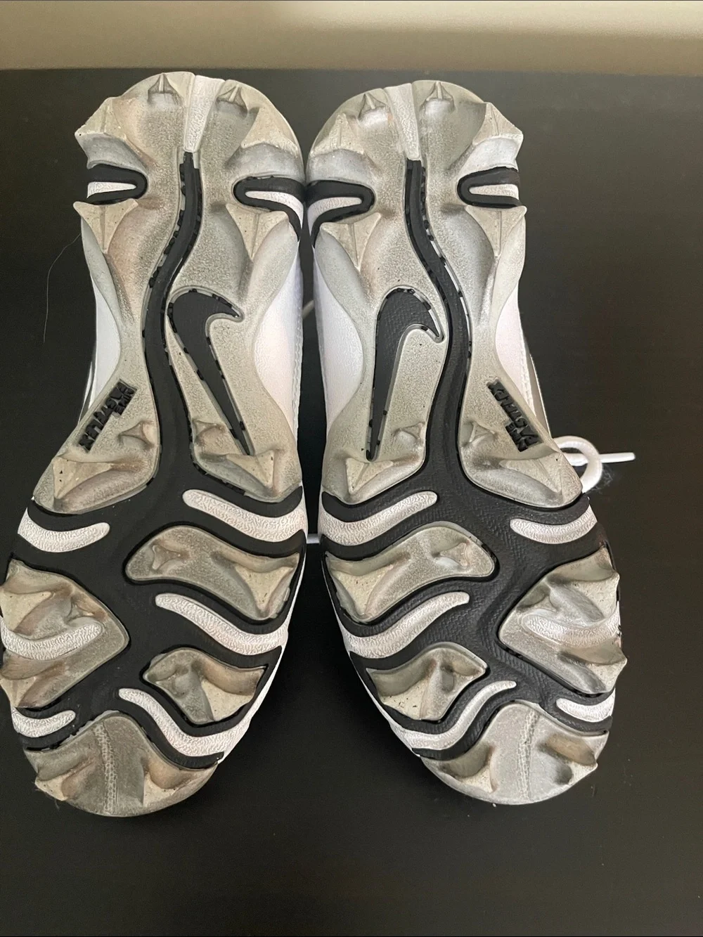 Nike White and Silver Alpha Football Cleats, Fastflex 2Y. Clean